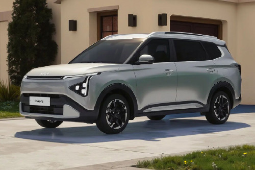 Carens Front angle low view