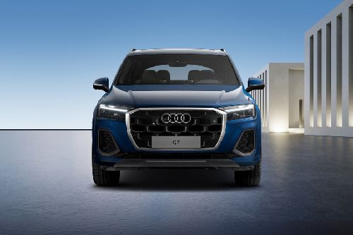 Full Front View of Q7 