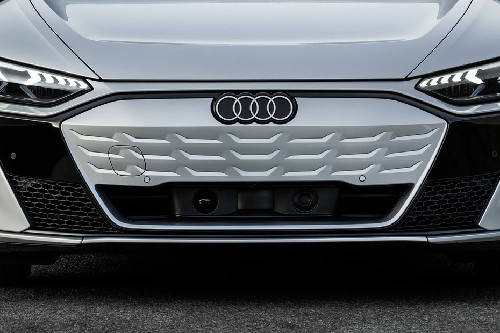 S E-Tron GT Grille View