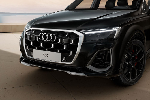 SQ7 Grille View