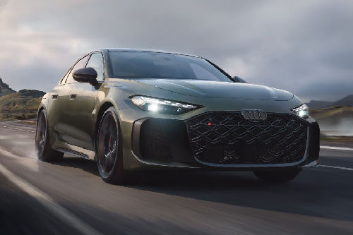 Audi RS5 Front Medium View