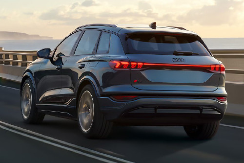 Rear Cross Side View of Audi Q6 Sportback e-tron