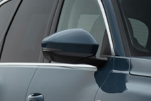 Audi Q7 2026 Drivers Side Mirror Front Angle