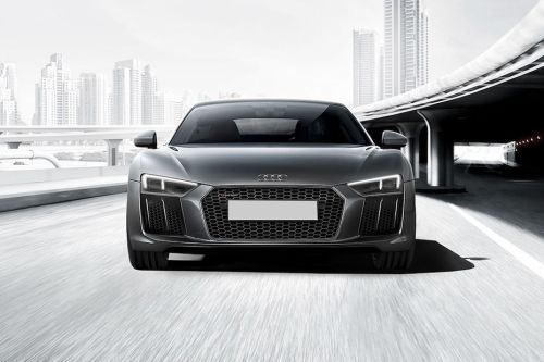 Full Front View of R8 Coupe