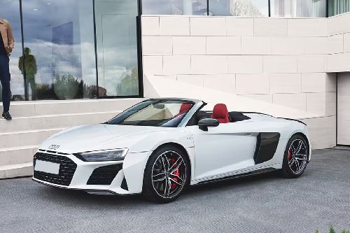 Audi R8 Spyder Front Side View