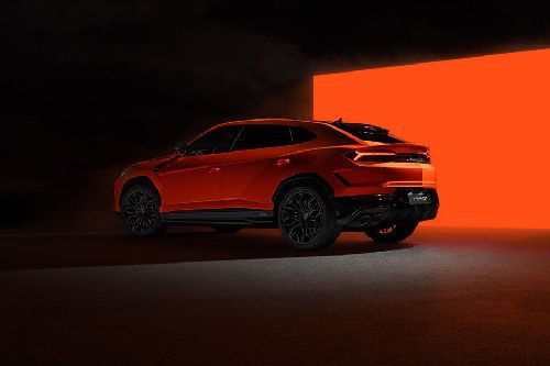 Urus Rear angle view