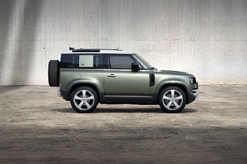 DEFENDER 90 Medium Angle Front View