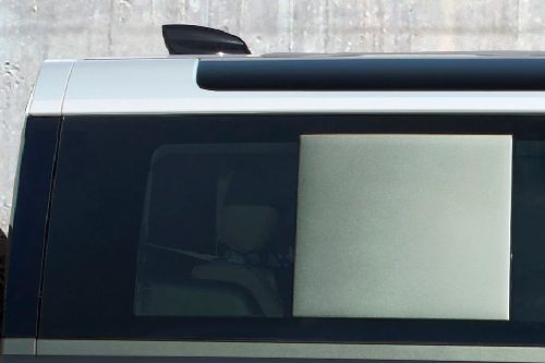 DEFENDER 90 Roof Antenna