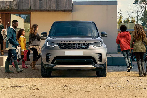 Full Front View of Discovery