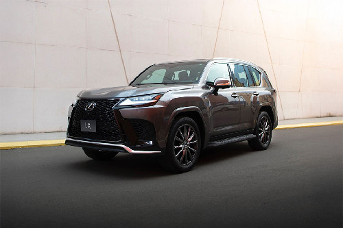 LX 700H Front angle low view