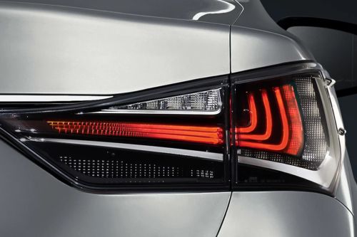 GS (2013-2021) Tail light