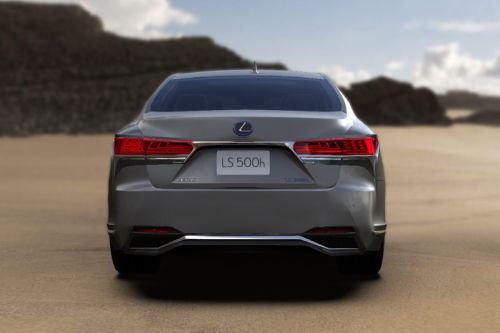 Full Rear View of Lexus LS