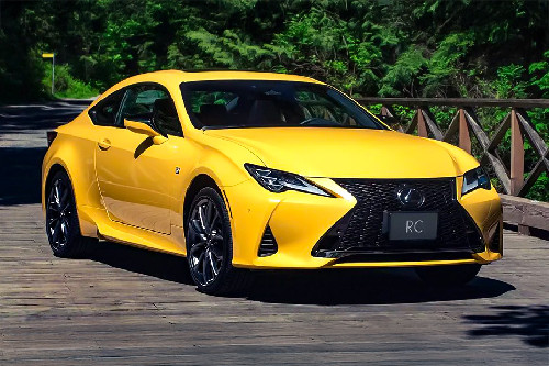 Lexus RC Front Medium View
