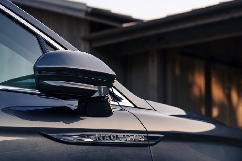 Lincoln Nautilus (2020-2021) Drivers Side Mirror Front Angle