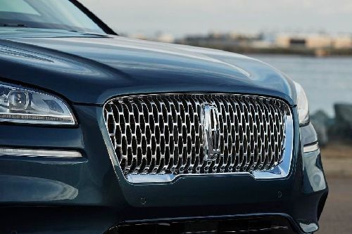 Corsair (2022-2024) Grille View