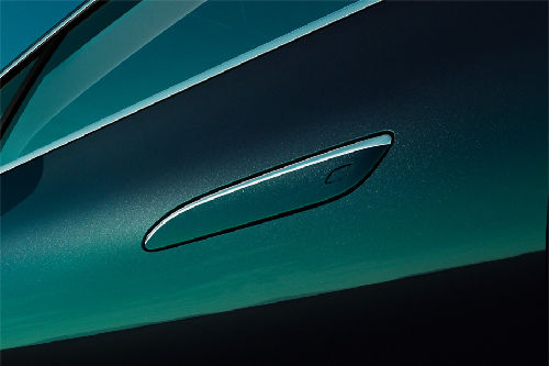 EQE Door handle