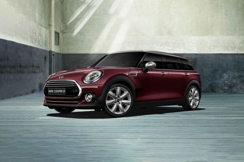 Clubman Front angle low view