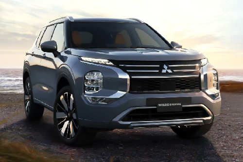 Outlander Front deep low Angle View