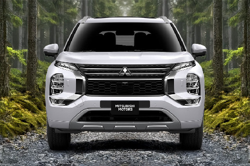 Full Front View of Outlander