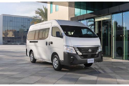 Nissan Urvan Front Medium View