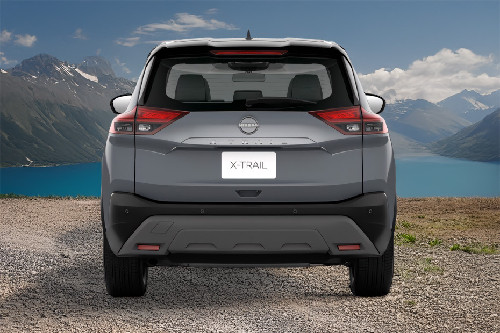 Full Rear View of Nissan X-trail