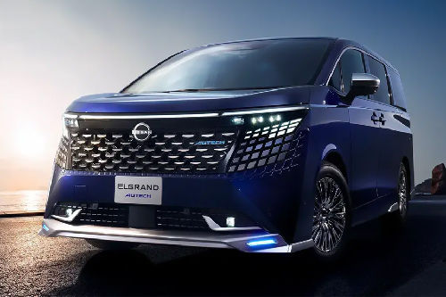 Full Front View of Elgrand