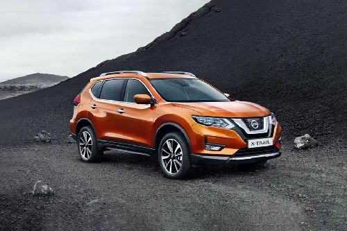 X-Trail (2022-2023) Front angle low view