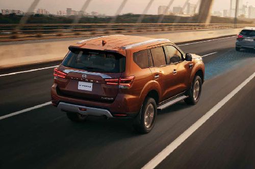 Rear Medium View of Nissan X-terra