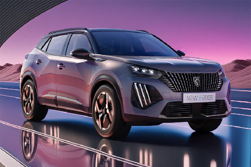 Peugeot 2008 Front Medium View