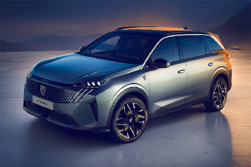 5008 Front angle low view