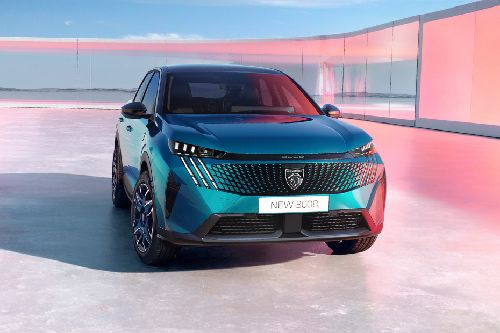 Peugeot 3008 Front Medium View