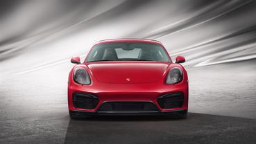 Full Front View of Cayman GTS