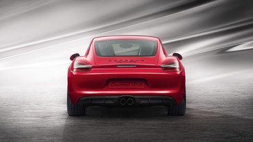 Full Rear View of Porsche Cayman GTS