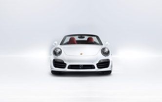 Full Front View of 911 Turbo S Cabriolet