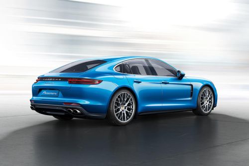 Panamera Rear angle view