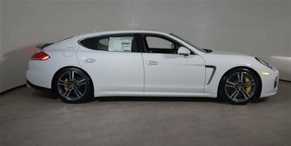 Panamera Turbo S Executive Side view