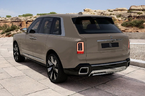 Rear Cross Side View of Rolls Royce Cullinan