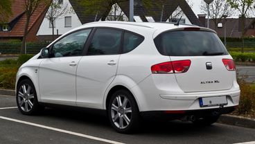 ALTEA  XL Side view