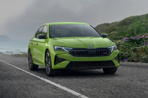 Full Front View of Octavia RS