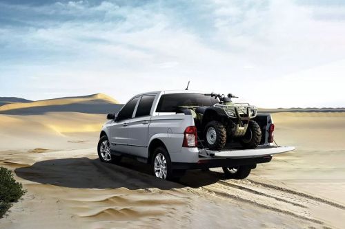 Rear Cross Side View of Ssangyong Actyon Sport