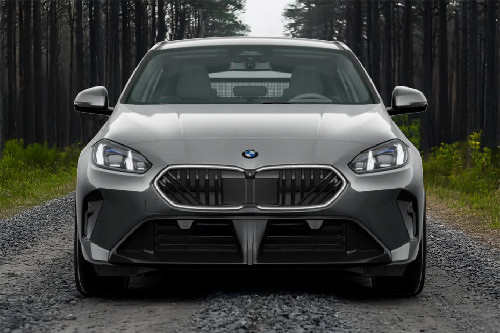 Full Front View of 1 Series