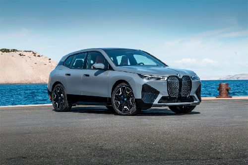 BMW IX Front Medium View