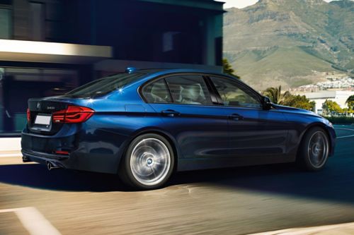 3 Series Sedan Rear Medium Side View