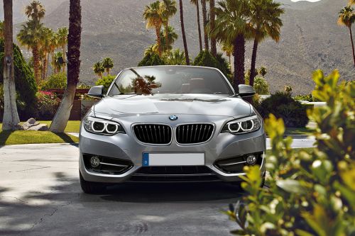 Full Front View of 2 Series Convertible