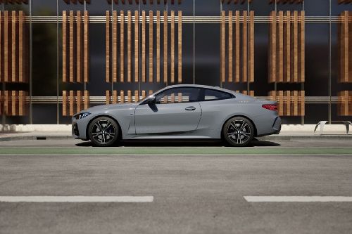 4 Series Coupe Side view