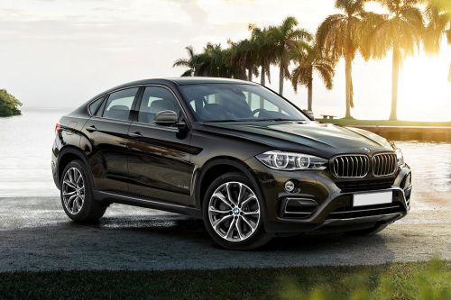 BMW X6 Front Cross Side View