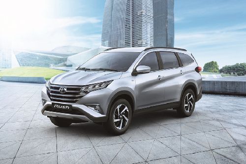 Toyota Rush Front Side View