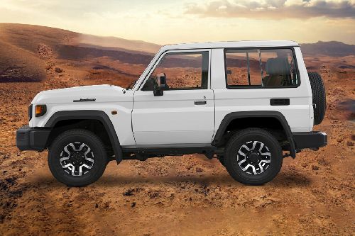 Toyota Land Cruiser 70 Full Side View