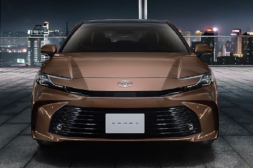 Full Front View of Camry Hybrid