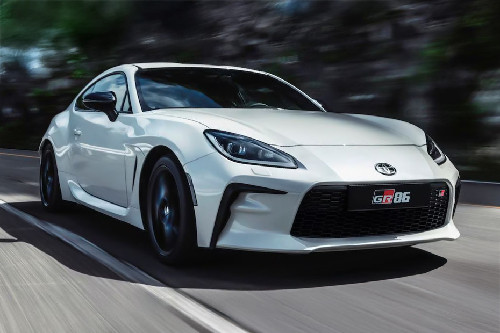 Toyota GR86 Front Medium View